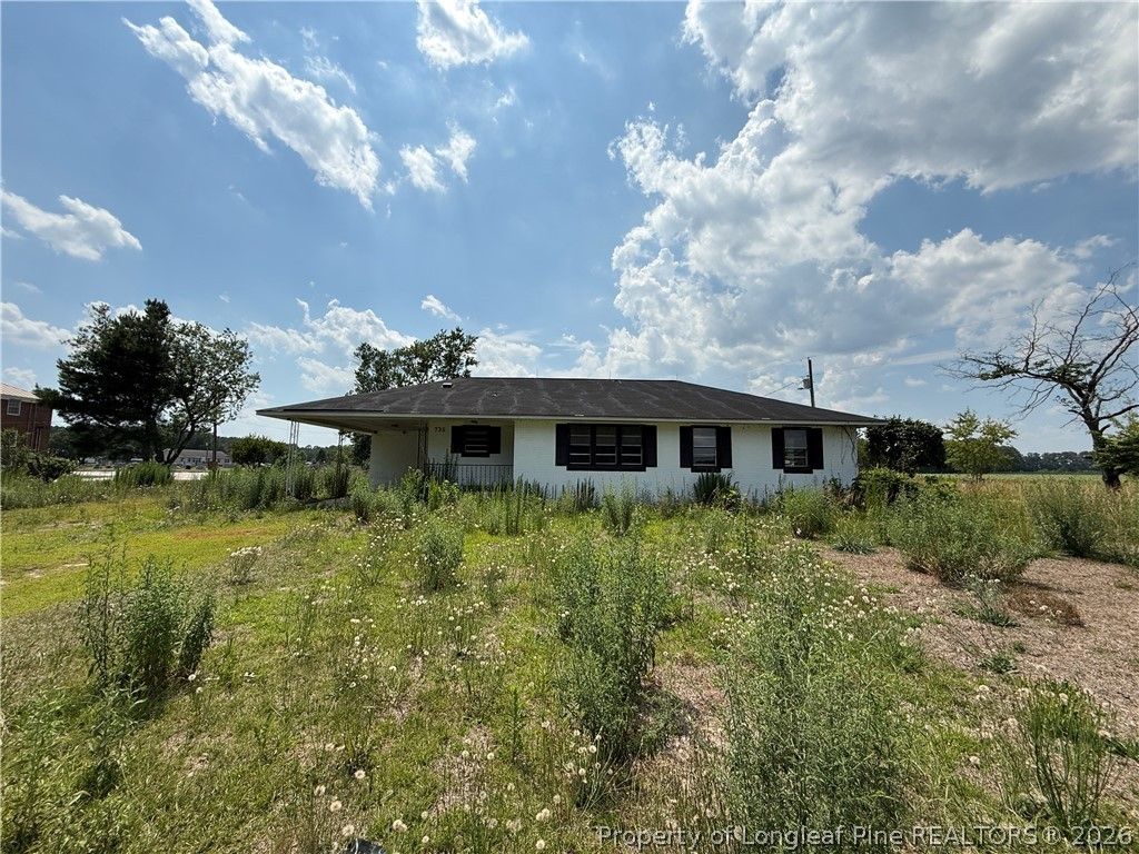 736 Tobermory Road, Fayetteville, NC 28306