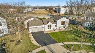 1502 Sawgrass Court, Elgin, IL 60123