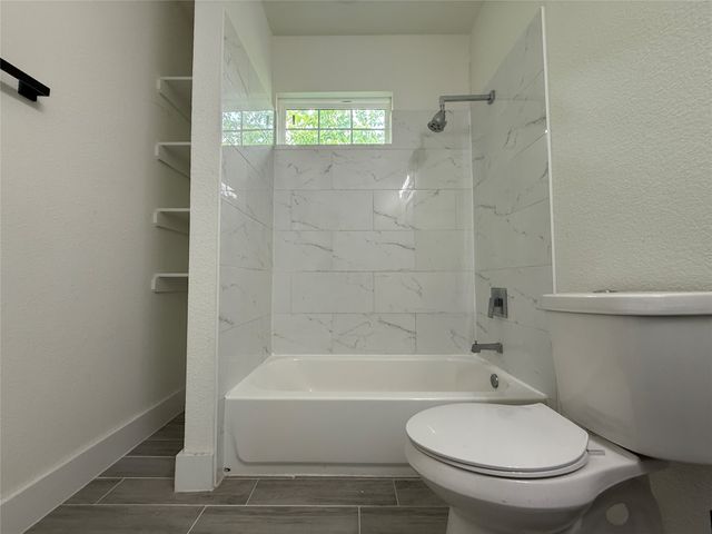 201 E 10th Street, Kaufman, TX 75142