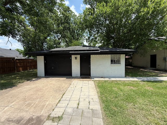 201 E 10th Street, Kaufman, TX 75142