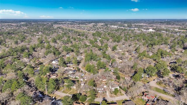 2035 Round Spring Drive, Houston, TX 77339