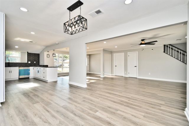 2035 Round Spring Drive, Houston, TX 77339