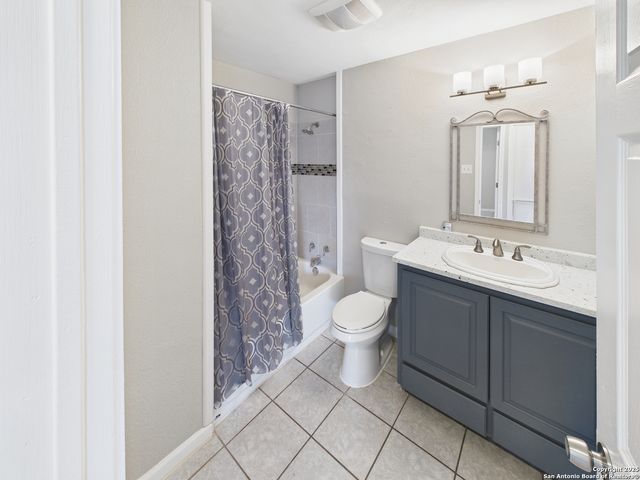 5530 knoll krest, San Antonio, TX 78242