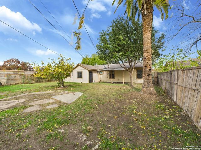 5530 knoll krest, San Antonio, TX 78242