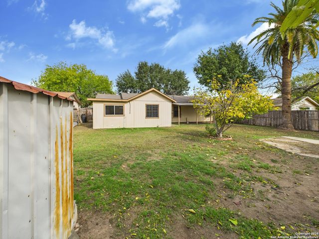 5530 knoll krest, San Antonio, TX 78242