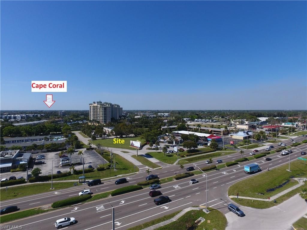 3341 Marinatown LN, NORTH FORT MYERS, FL 33903 — photo 4
