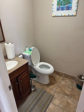 522 Flanders K 522, Delray Beach, FL 33484