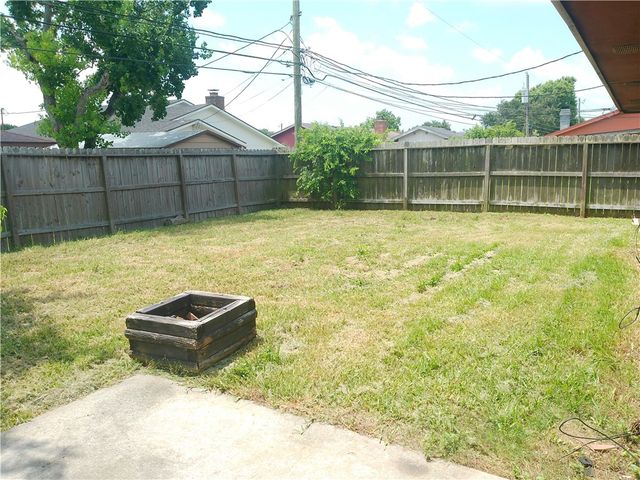 5718 Crestgrove Dr, Corpus Christi, TX 78415