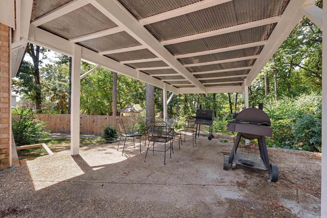 802 Loyola Drive, Little Rock, AR 72211