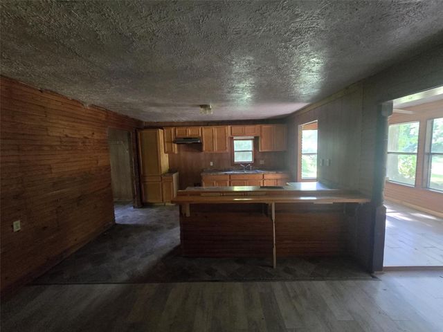 1477 County Road 2167, Cleveland, TX 77327