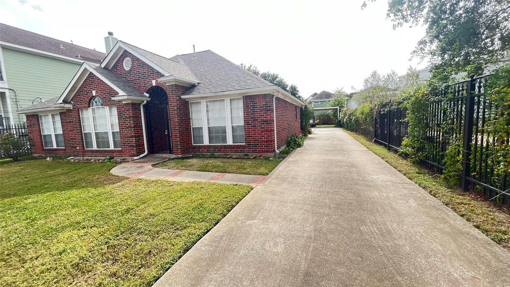 1522 24th Street, Houston, TX 77008