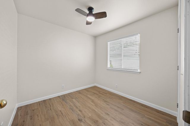 803 Sparkling Brook LN, Leander, TX 78641