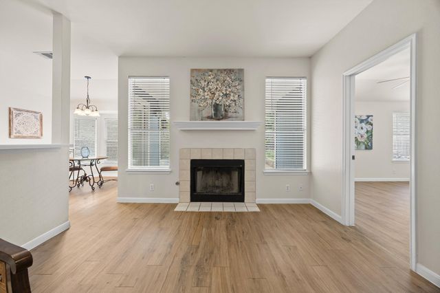 803 Sparkling Brook LN, Leander, TX 78641