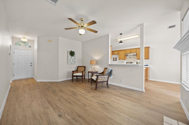 803 Sparkling Brook LN, Leander, TX 78641