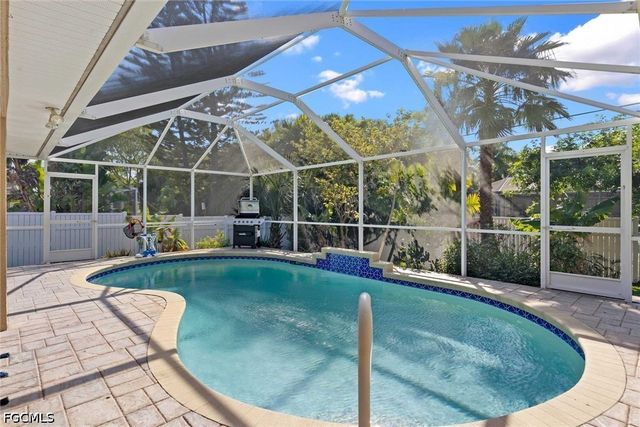 4810 SW 25th PL, Cape Coral, FL 33914
