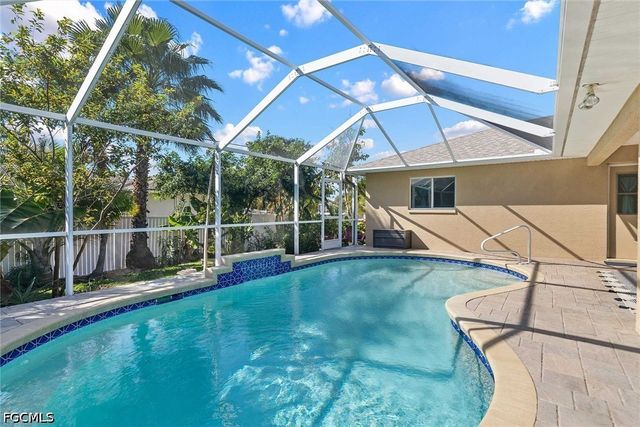 4810 SW 25th PL, Cape Coral, FL 33914