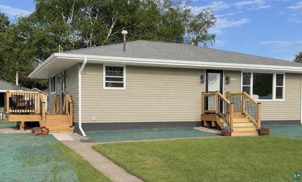 2210 Ohio Ave, Superior, WI 54880