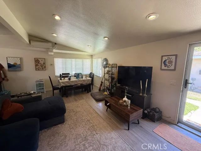 3045 Coolidge, Costa Mesa, CA 92626