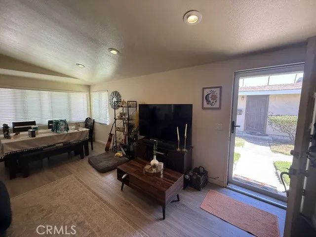 3045 Coolidge, Costa Mesa, CA 92626