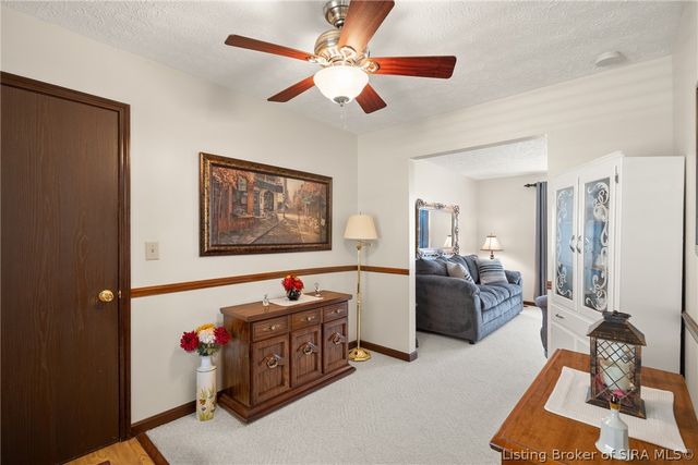 3609 Gray Fox Drive, New Albany, IN 47150