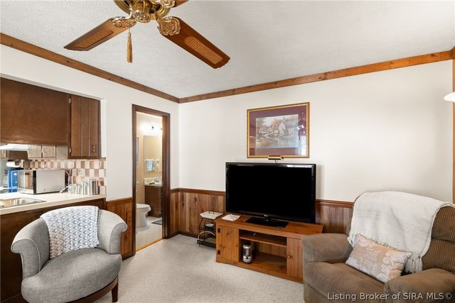 3609 Gray Fox Drive, New Albany, IN 47150