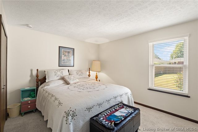 3609 Gray Fox Drive, New Albany, IN 47150