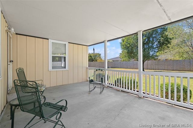 3609 Gray Fox Drive, New Albany, IN 47150