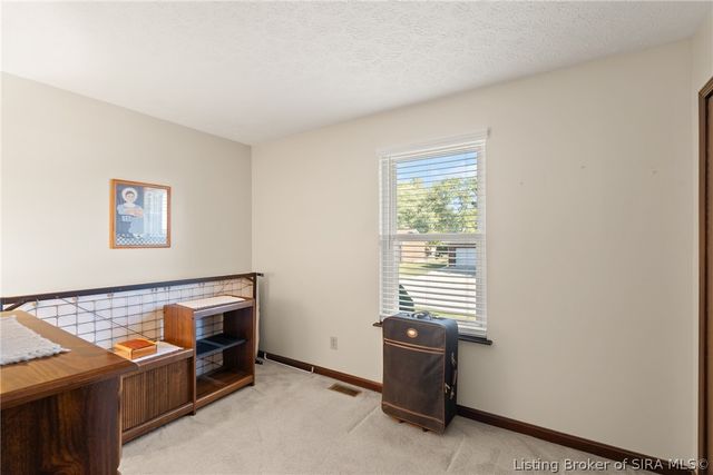 3609 Gray Fox Drive, New Albany, IN 47150