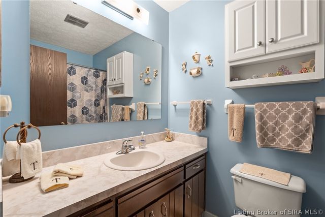 3609 Gray Fox Drive, New Albany, IN 47150