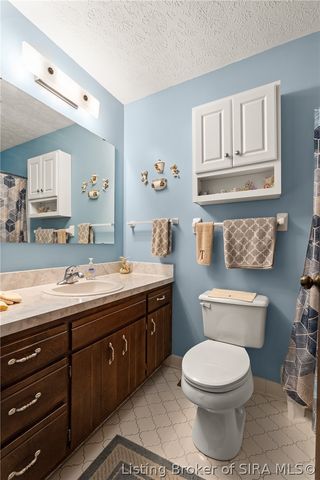 3609 Gray Fox Drive, New Albany, IN 47150