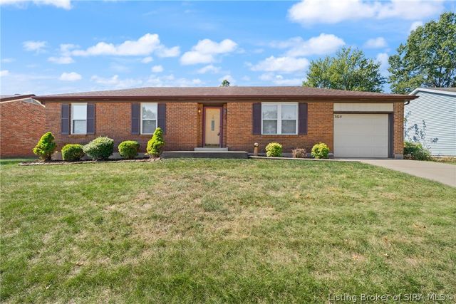 3609 Gray Fox Drive, New Albany, IN 47150
