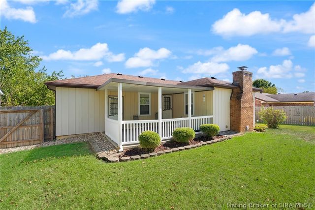 3609 Gray Fox Drive, New Albany, IN 47150