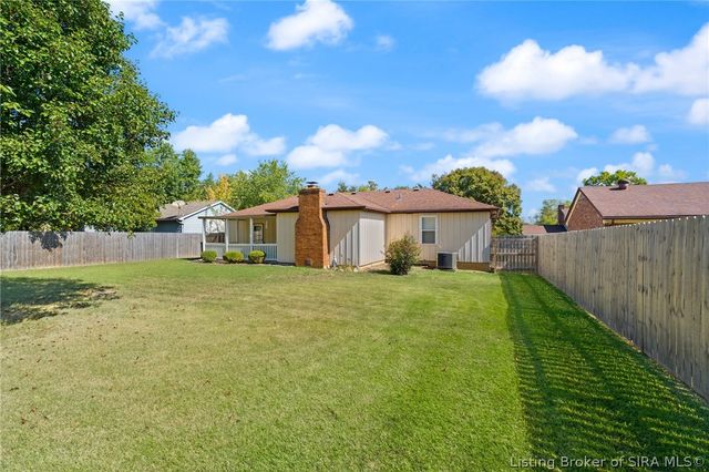 3609 Gray Fox Drive, New Albany, IN 47150