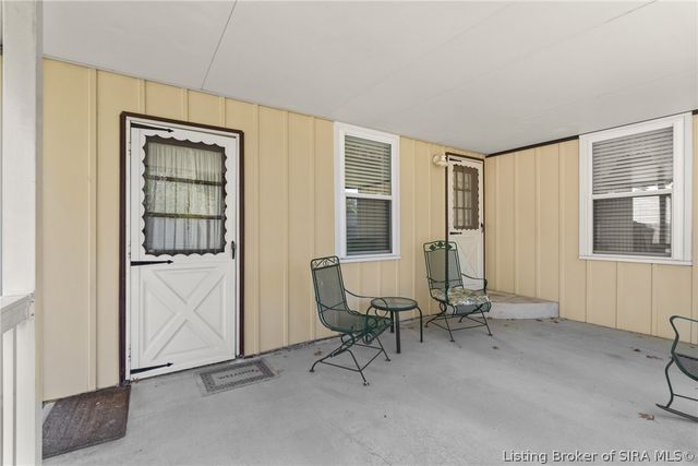 3609 Gray Fox Drive, New Albany, IN 47150