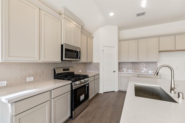 4908 Blue Pearl Lane, League City, TX 77573