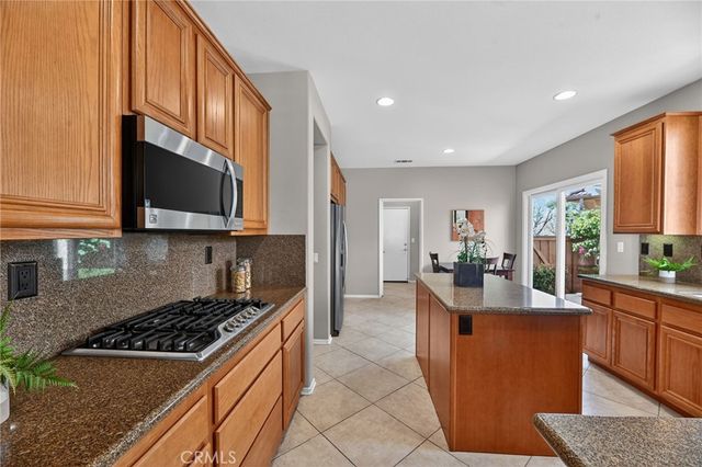 39256 Beringer, Murrieta, CA 92563