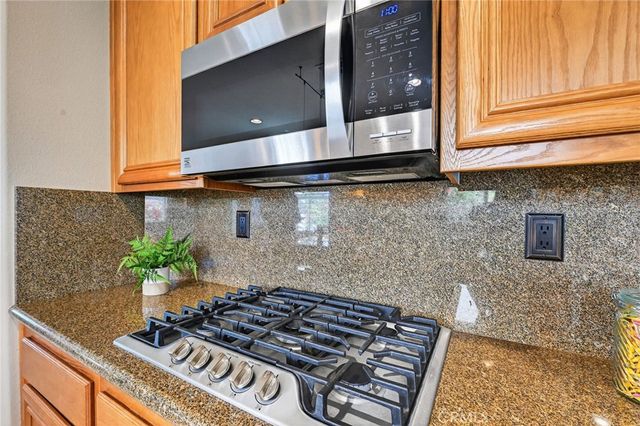 39256 Beringer, Murrieta, CA 92563