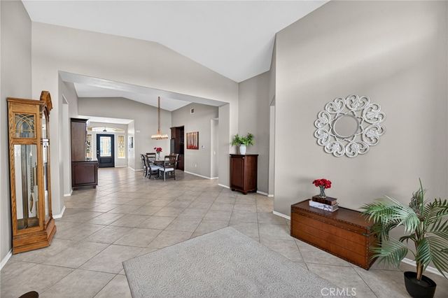 39256 Beringer, Murrieta, CA 92563