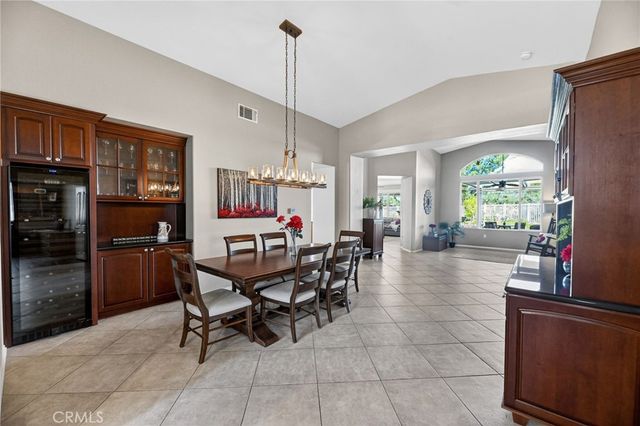 39256 Beringer, Murrieta, CA 92563