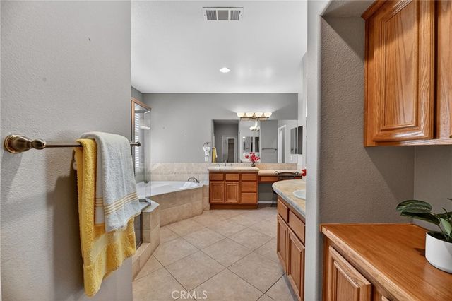 39256 Beringer, Murrieta, CA 92563