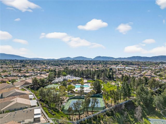 39256 Beringer, Murrieta, CA 92563