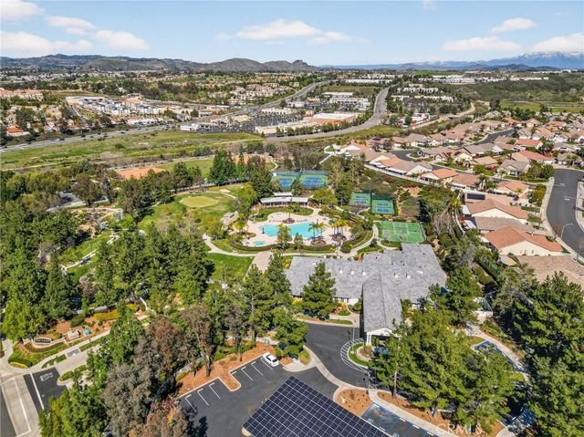 39256 Beringer, Murrieta, CA 92563