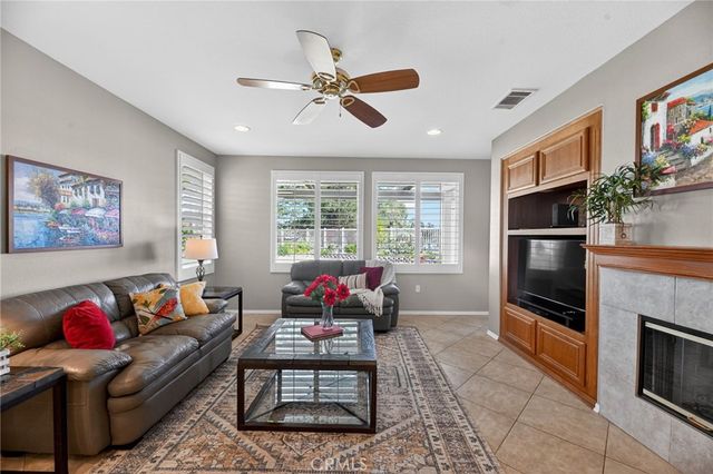 39256 Beringer, Murrieta, CA 92563