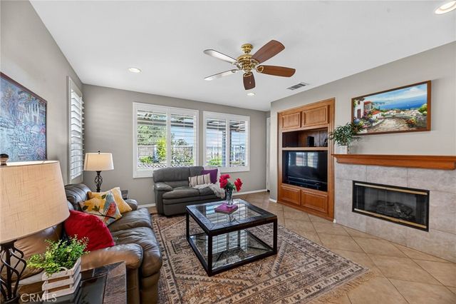 39256 Beringer, Murrieta, CA 92563