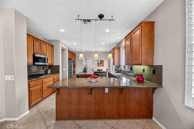 39256 Beringer, Murrieta, CA 92563