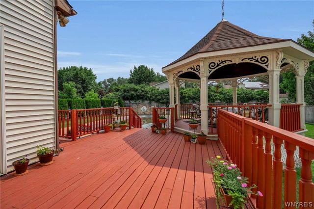 3 Silver Maple Court, Amherst, NY 14068