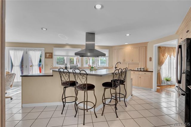 3 Silver Maple Court, Amherst, NY 14068