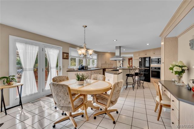 3 Silver Maple Court, Amherst, NY 14068