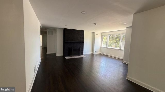 8626 LESLIE AVE, Lanham, MD 20706
