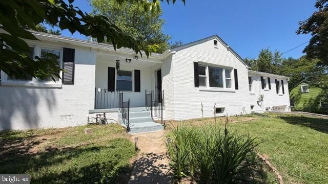 8626 LESLIE AVE, Lanham, MD 20706